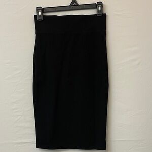 LaBijou Black Pencil Skirt – Size S – New Without Tags (J7)&